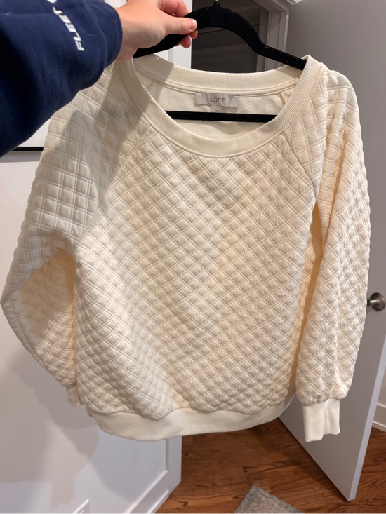 LOFT Tops - LOFT Cream Quilted Crewneck Sweater